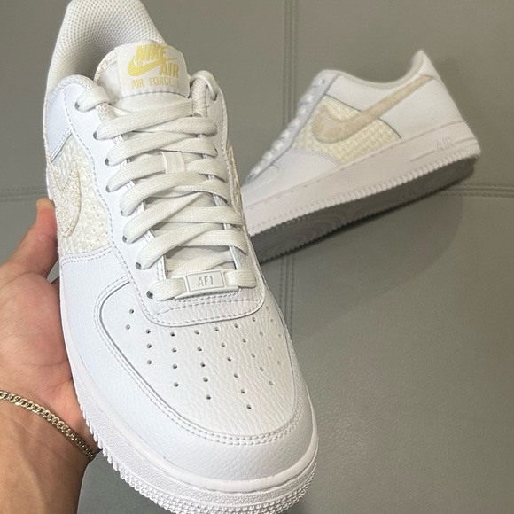 NWT NIKE AIR FORCE 1 LOW WHITE - Picture 2 of 3